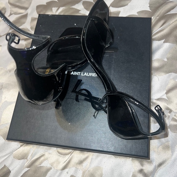 YSL - Picture 3 of 6